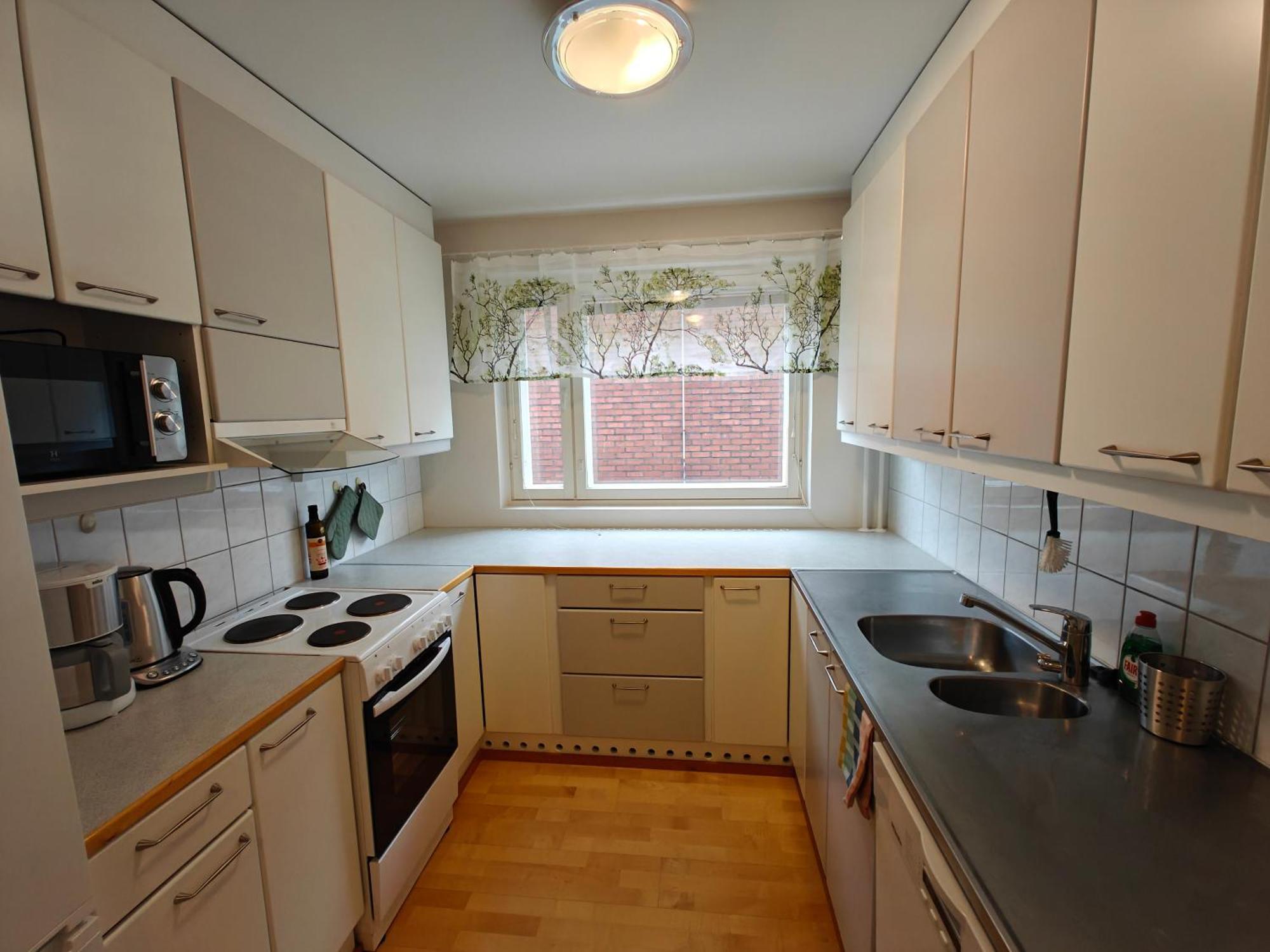 Mid Haven Cozy With Sauna, Glassed Balcony And Free Parking *