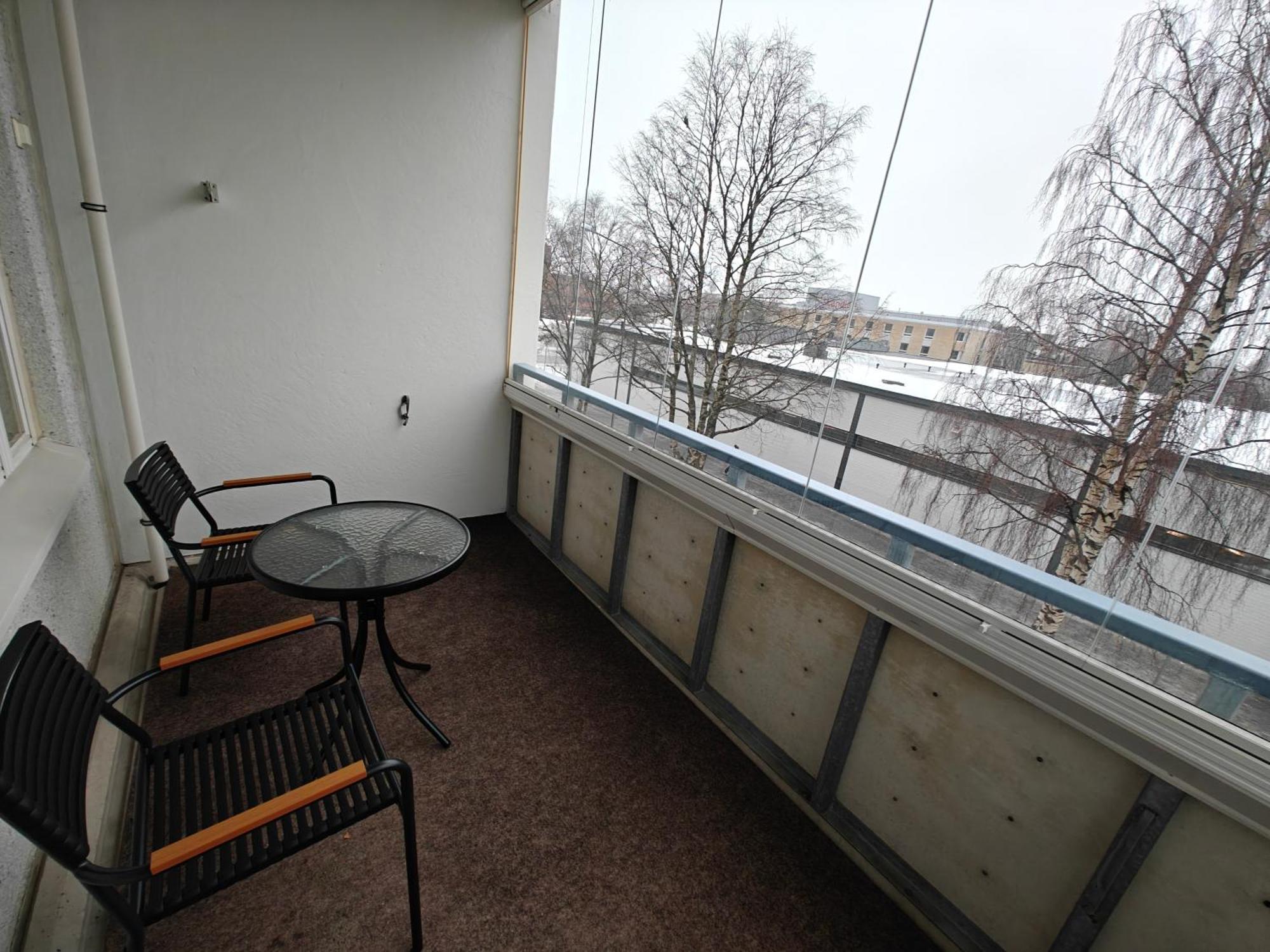 Apartment Mid Haven Cozy With Sauna, Glassed Balcony And Free Parking
